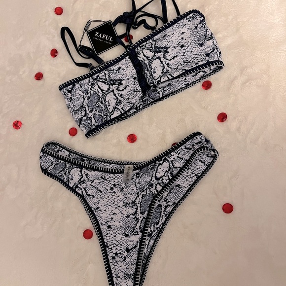 🤗👙LOOKS TO LOVE 💕 FOR THE BEACH OR VACATION ZAFUL FOREVER YOUNG SWIMSUIT 👍 - Picture 1 of 2